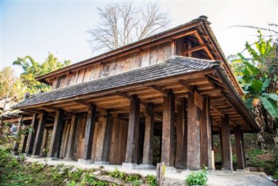 Haus im Dorf Nuogan im Berg Jingmai, Yunnan